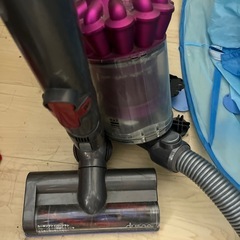 お話中　ダイソンの掃除機の画像