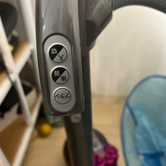 お話中　ダイソンの掃除機の画像