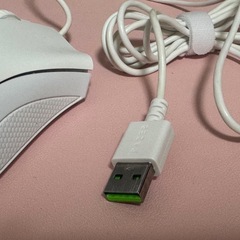 Razer DEATHADDER ESSENTIAL 有線ゲーミングマウス ホワイトの画像