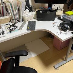 ニトリ　天板(プレフェ 140R) 幅1400mm×奥行990mm×高さ580~855mmの画像