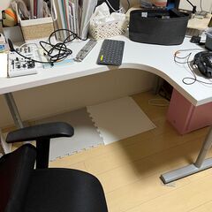 ニトリ　天板(プレフェ 140R) 幅1400mm×奥行990mm×高さ580~855mmの画像