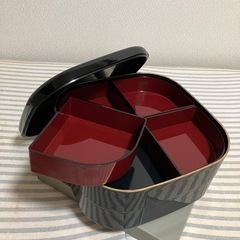 お重箱の画像