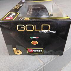 Bburago　Gold 　collezione1/18　黒の画像
