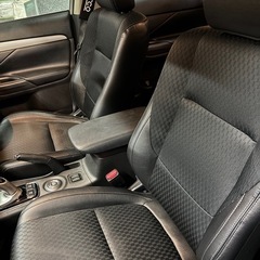 大人気SUV低燃費　三菱アウトランダーphev アウトドア仕様の画像