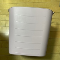 【破損あり】ニトリ シリコンランドリーバスケットの画像