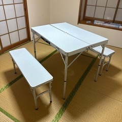 美品　レジャーテーブル の画像