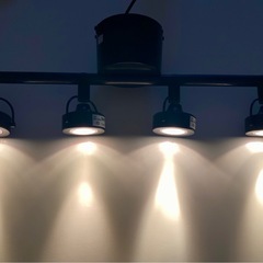 IKEA シーリングライト　替電球×4付き の画像