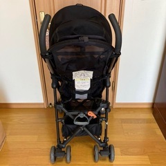 Aprica ベビーカー 黒の画像