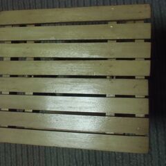 折りたたみ 木製 花台 椅子にもなりそうな品 お譲りします。＊石川県＊美川より＊期間限定の画像