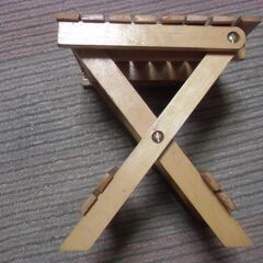 折りたたみ 木製 花台 椅子にもなりそうな品 お譲りします。＊石川県＊美川より＊期間限定の画像