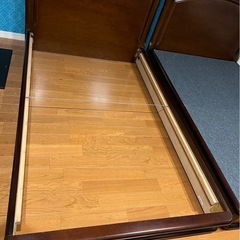 8月中旬まで　セミダブル　ベッドフレームの画像