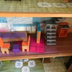 大きなドールハウスの画像