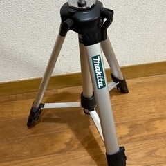 マキタ　レーザー墨出器用三脚 TK00LM2000 新品未使用の画像