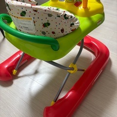 はらぺこあおむし 歩行器 の画像