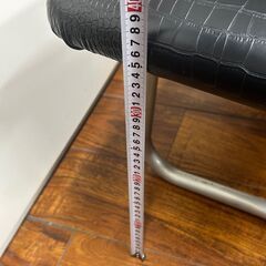 長椅子　ロビーチェア－　ベンチシート　コクヨ製品　クロコダイル風フェイクレザーにて張替済み　一台の画像
