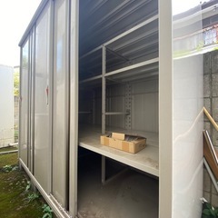 鍵付き 物置　　の画像