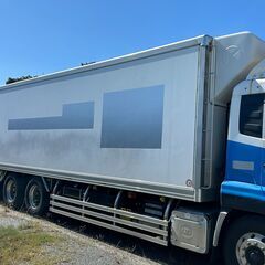 6.5坪/外寸長さ990+35cm、大型冷凍車のコンテナ　★横ドア付き★　ガレージ.事務所.倉庫.ワークスペース.コンテナハウス改造　★福岡の画像