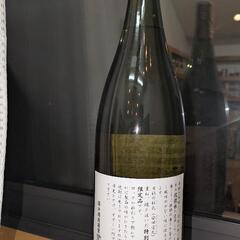 ■女王蜂1800ml【国分酒造】在庫４本の画像