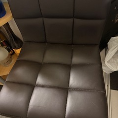 ジャンク品 背もたれ付き椅子 カウンターチェアの画像