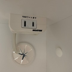 キッチンカウンター　ニトリ　食器棚の画像