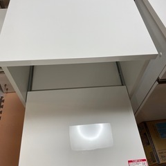 キッチンカウンター　ニトリ　食器棚の画像