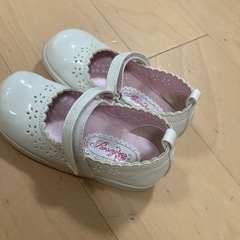 フォーマル　シューズ　16.0 白　結婚式　発表会の画像