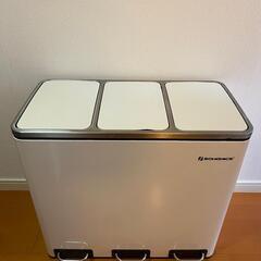 Songmics 3分別ゴミ箱 / Songmics 3-Compartment Recycling Binの画像