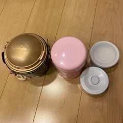 ハローキティ弁当箱⭐︎ディズニーランドポップコーン入れの画像