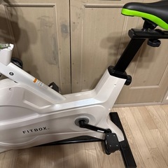 FITBOX 第3世代 エアロバイク 美品　心拍数センサ フィットネスバイク スピンバイク エクササイズバイク トレーニングマシン フィットネスマシン ルーム エアロバイク ダイエット器具 健康器具 静音 連続使用 120分 負荷8段階 の画像