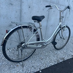 【R14】　ブリヂストン   E60U1 B1B　エブリッジ EBRIDE 26インチ 自転車　シルバー色　学生さん ママチャリ お買い物 現状の画像