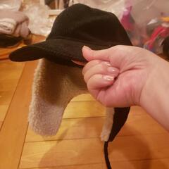 耳当て付き帽子の画像