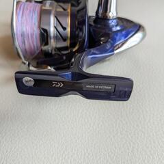 Daiwa スピニングリール CREST LT 4000-CXHの画像