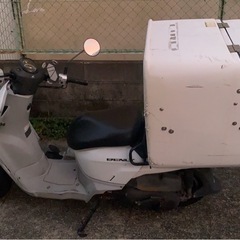 配達バイクに最適ボックス付きフットブレーキで楽々運転のベンリー110、要現地確認の画像