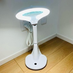 オーム電機 L-ZOOMエルズーム ルーペ付きLEDスタンドライト デスクライトの画像