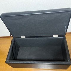 収納出来るスツール　2人用　ブラック合皮　中古品の画像