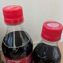 コカ・コーラ、ペプシまとめて7本の画像