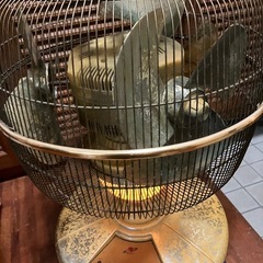 3面扇風機レトロの画像