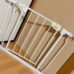 赤ちゃん　とおせんぼ　ベビーゲートの画像