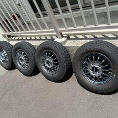 ブロックタイヤ ホイールセットの画像