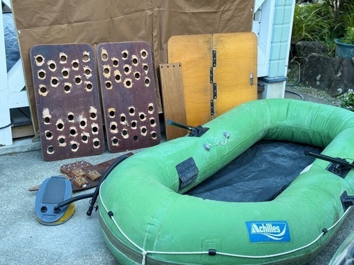 お盆前！今だけお値引き！！アキレス製ゴムボート 2人乗り 海釣り・川遊びに！ ポンプ・オール付き