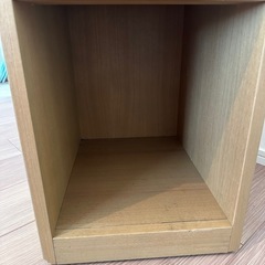サイドテーブルの画像