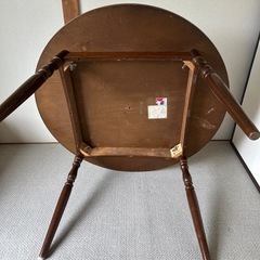 キツツキマーク　マルテーブルの画像