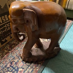 木の置物です！ゾウ！重たいです！の画像