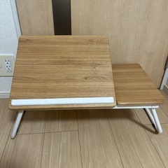 パソコン　机の画像