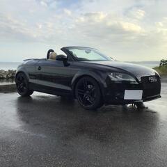 TTRS アウディ　TTロードスター