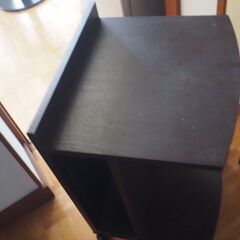キャスター付き小物家具、美品、サイドテーブル、ワゴン、４５ｘ３８ｘ４３の画像