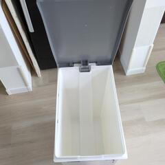 【美品】45L　ゴミ箱の画像
