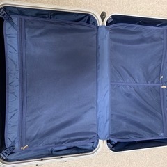ハードスーツケースTSAロック付き。大容量86L,預け荷物ギリギリ。3辺合計1565mm=762×510×293の画像