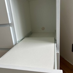 キッチンや寝室の収納引き出しの画像