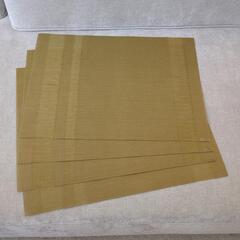 chilewich TuxedoGold ランチョンマット36x48cm 4枚組の画像